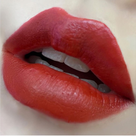 🌟LE🌟MAC Travel Exclusive Lipstick x 3 Reds - Picture 5 of 16